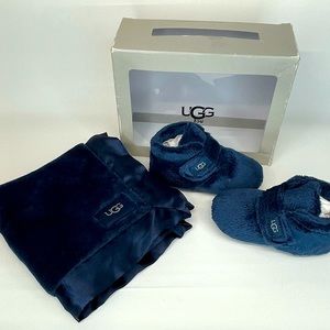 New BABY UGG I BIXBEE AND LOVEY Navy Gift Set USA Size 4/5
